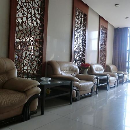 Huayu South City Hotel Wenjiang Exterior foto